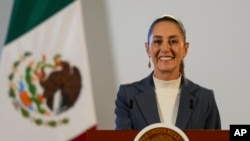 Tổng thống Mexico Claudia Sheinbaum ngày 5/12/2024 nói Mexico “đoàn kết với tất cả mọi người, nhưng mục đích chính của chúng tôi là tiếp nhận người Mexico”.